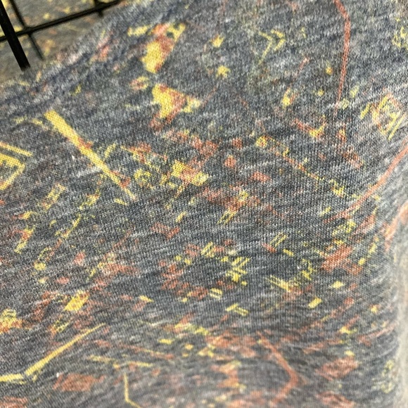 LuLaRoe Classic T, Size XL, NWT - Picture 2 of 5